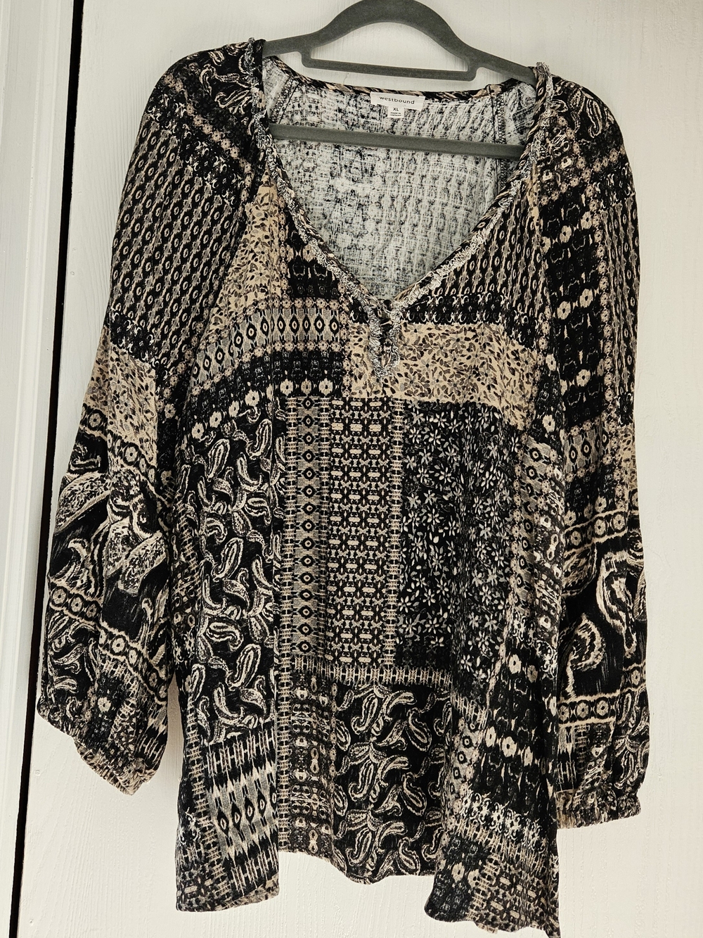 Westbound Boho Patchwork V-Neck Peasant Top - Black & Cream